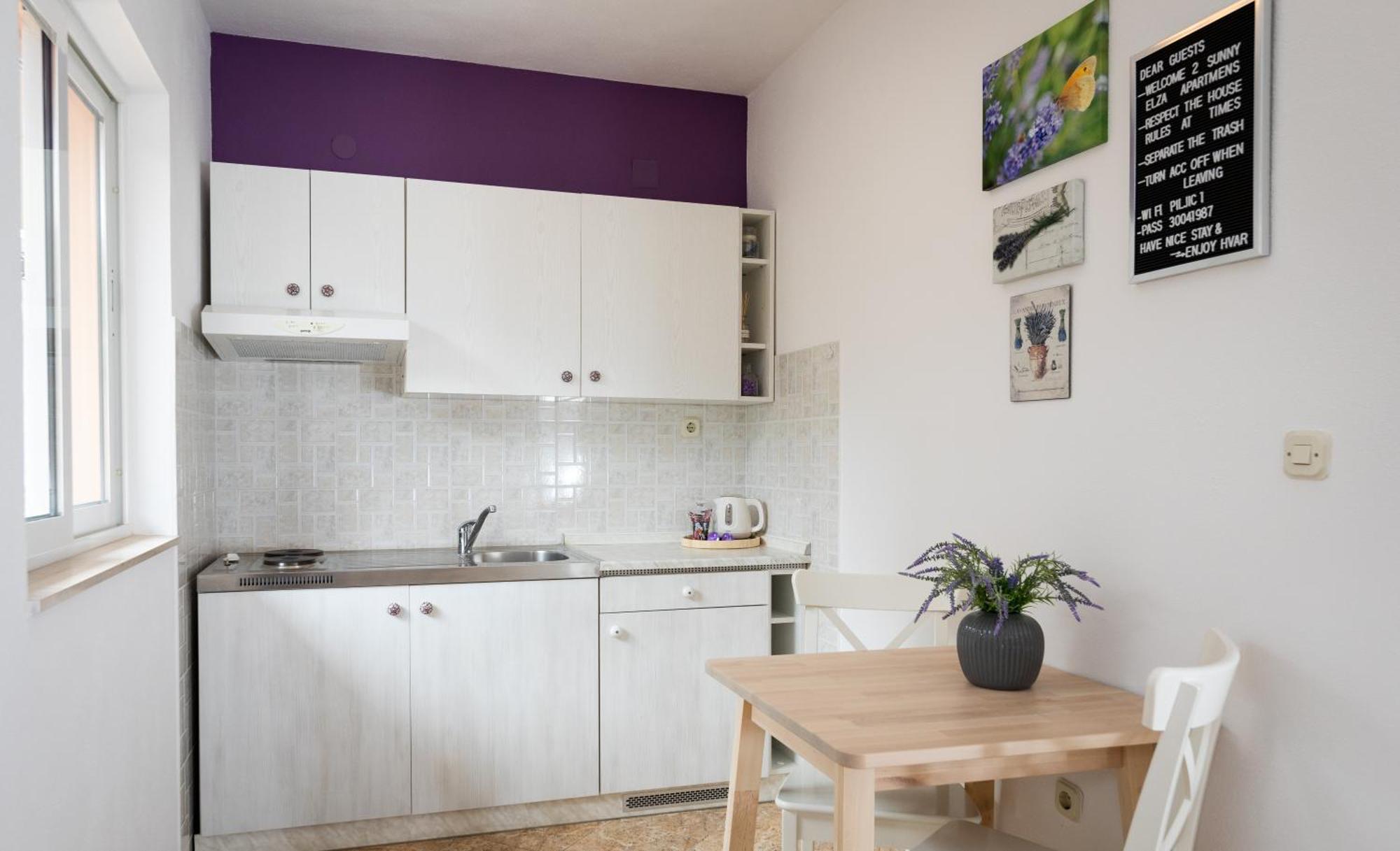 Apartments Sunny Elza ฮวาร์ ภายนอก รูปภาพ