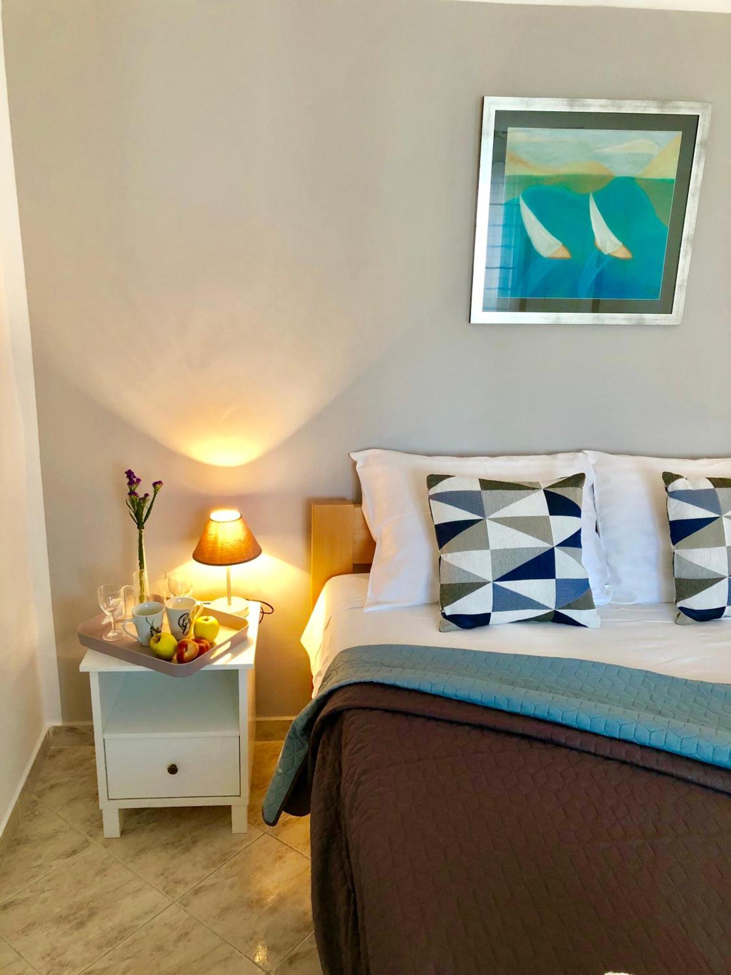 Apartments Sunny Elza ฮวาร์ ภายนอก รูปภาพ
